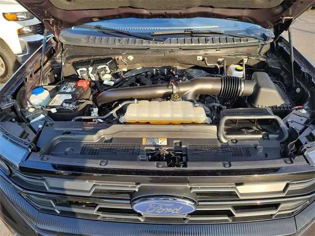 Certified 2025 Ford Expedition Active image 30