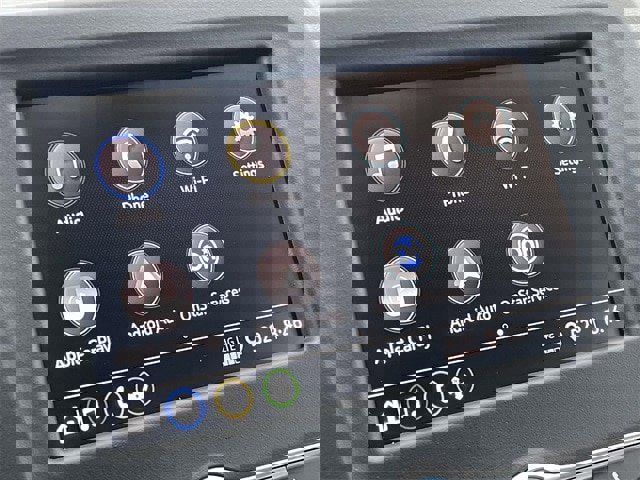 Used 2023 Chevrolet Equinox LT image 9