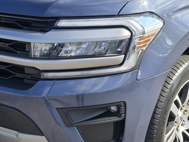 Certified 2022 Ford Expedition XLT image 9