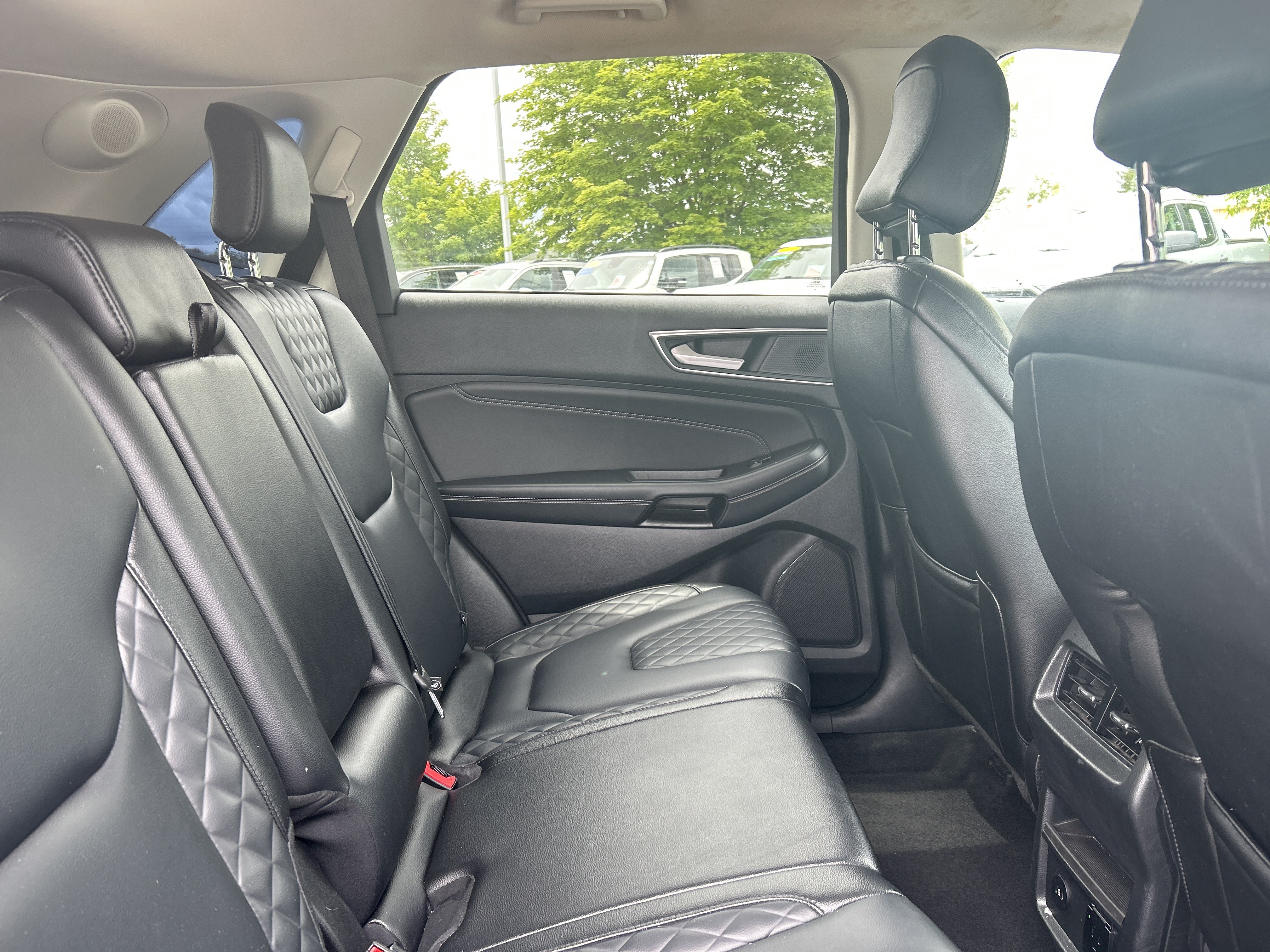 Certified 2024 Ford Edge Titanium AWD/4WD image 11