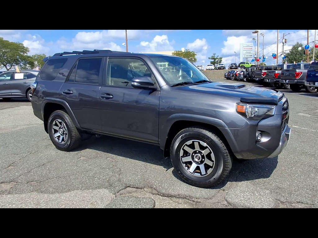 Used 2023 Toyota 4Runner TRD Off-Road Premium w/ Off Road Premium Plus Package AWD/4WD image 2