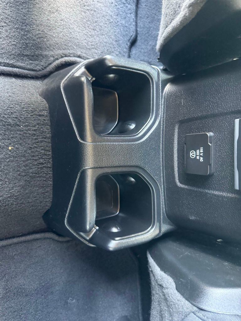 Used 2021 Jeep Wrangler Unlimited Sahara w/ Dual Top Group AWD/4WD image 39