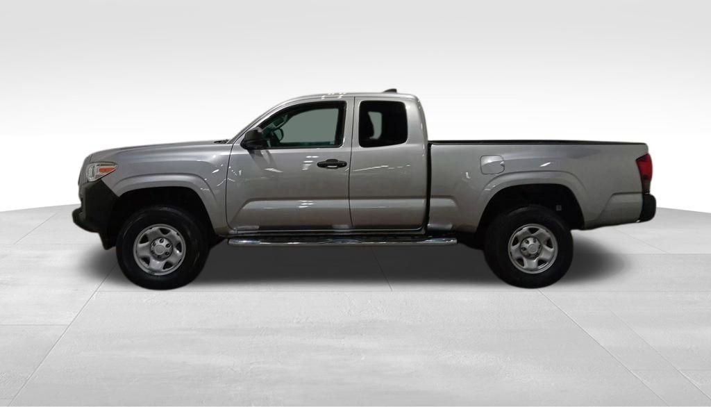 Used 2020 Toyota Tacoma SR image 7
