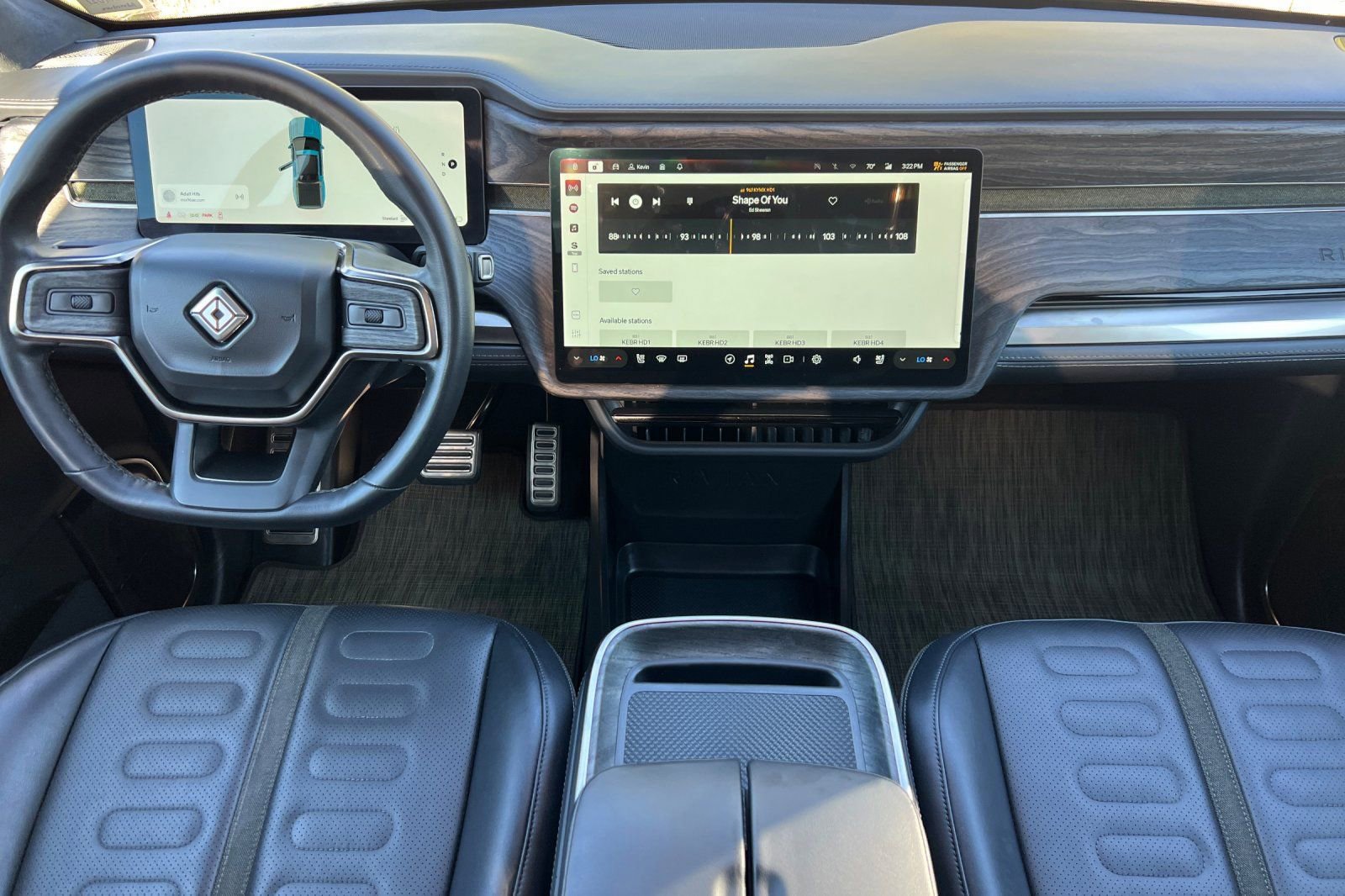 Used 2023 Rivian R1T Adventure image 14