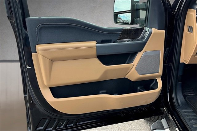 Certified 2024 Ford F250 Lariat w/ Chrome Package image 16