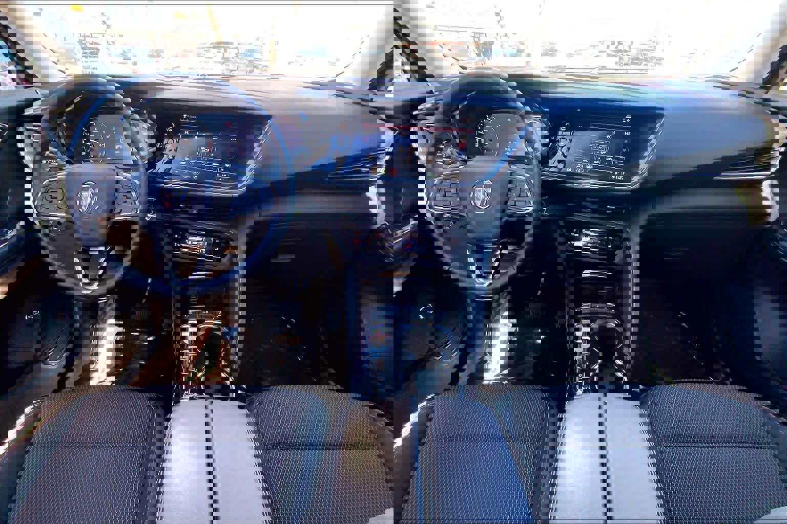 Used 2022 Buick Envision Preferred image 16