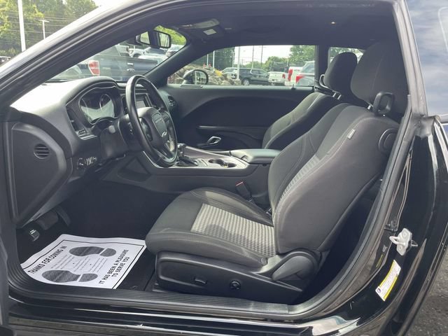 Used 2020 Dodge Challenger SXT RWD image 10