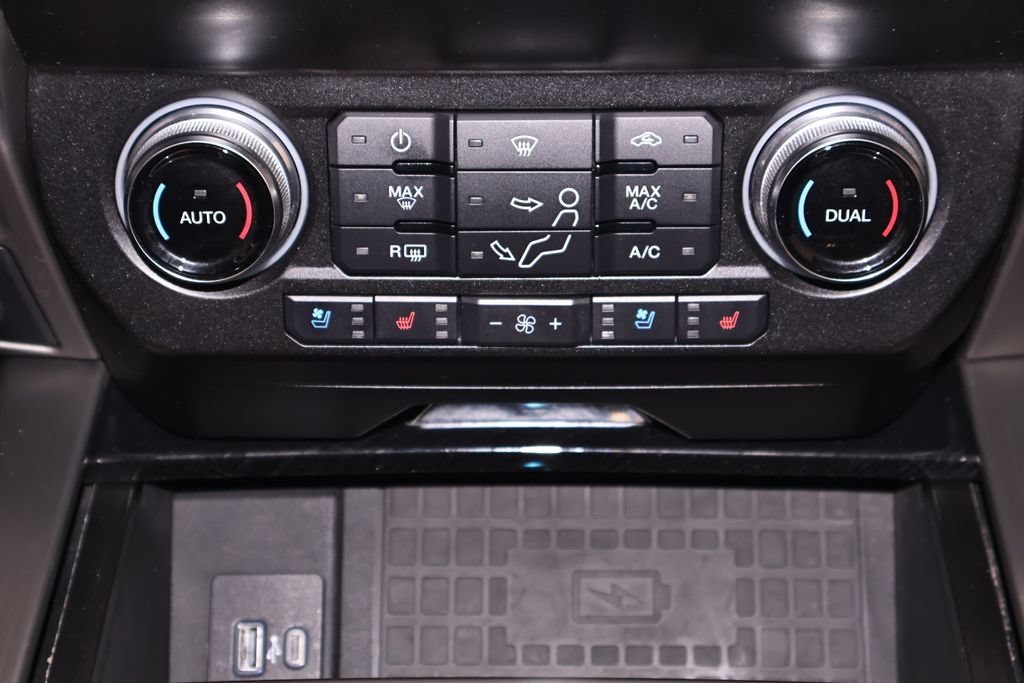 Certified 2020 Ford F450 Platinum w/ FX4 Off-Road Package AWD/4WD image 37