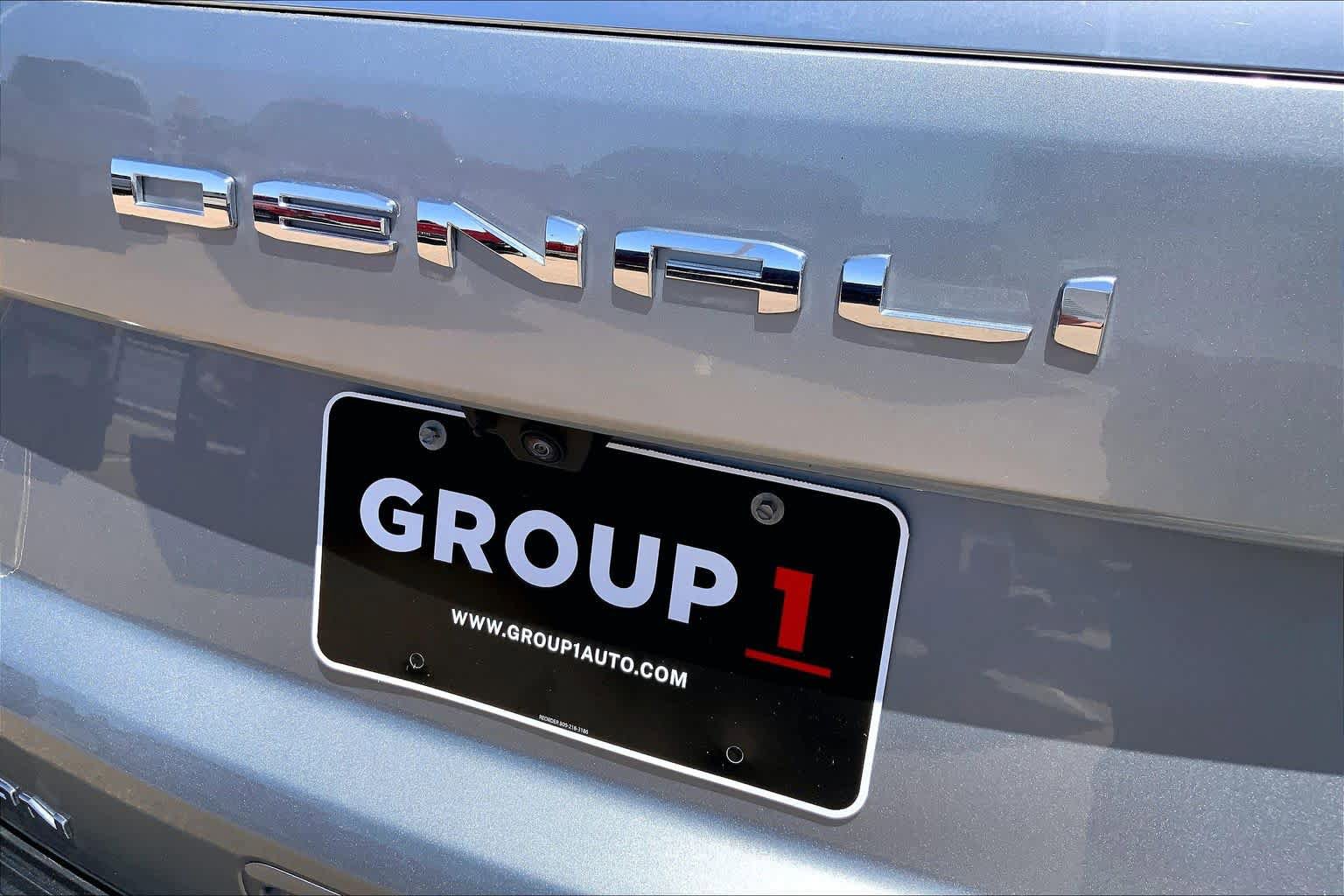 Used 2025 GMC Yukon Denali AWD/4WD image 10