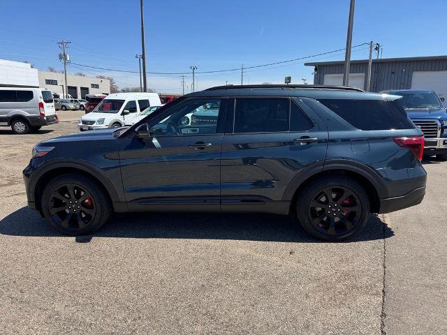 Certified 2022 Ford Explorer ST w/ Equipment Group 401A AWD/4WD image 3