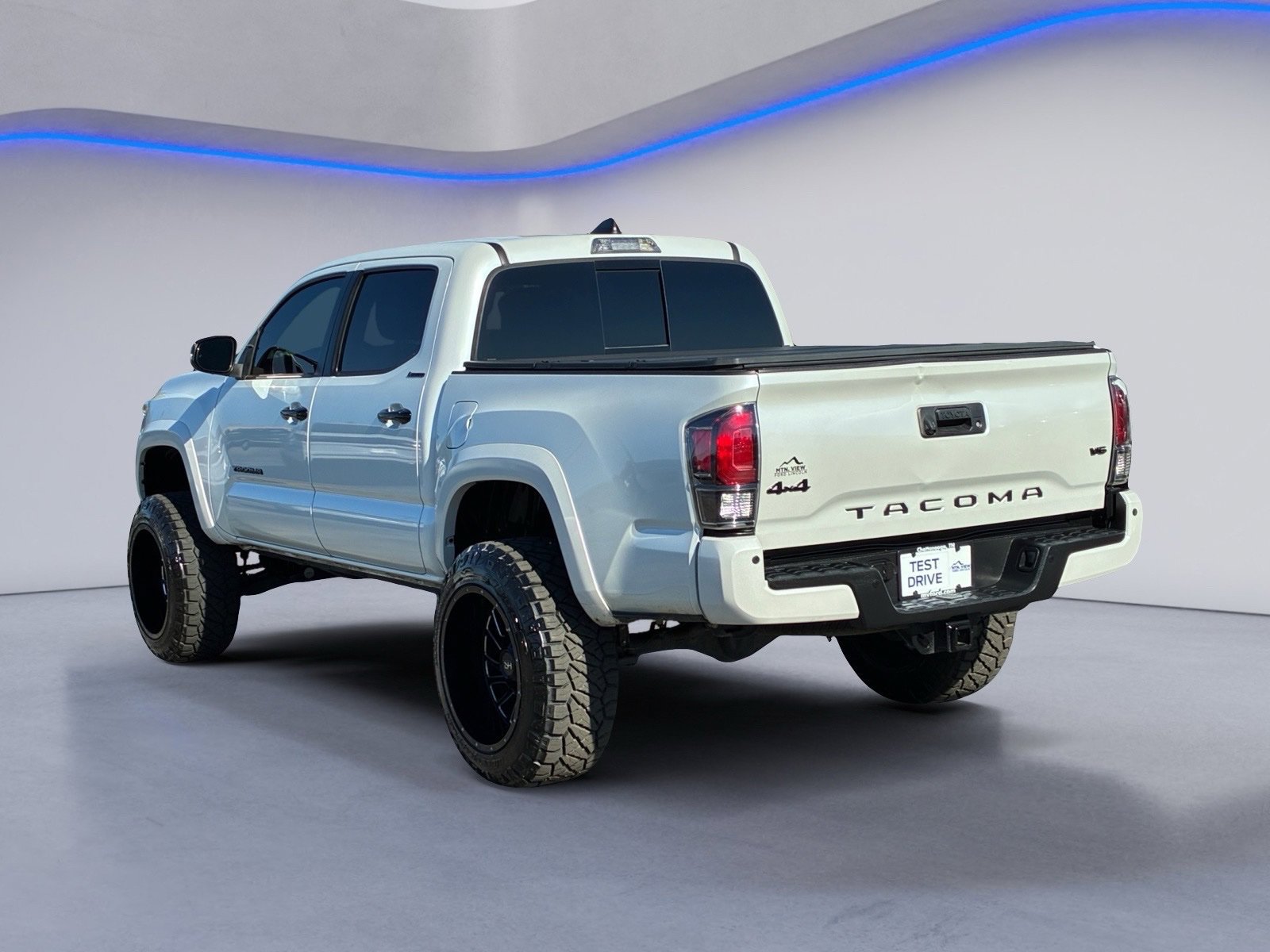 Used 2023 Toyota Tacoma Limited w/ Nightshade Package AWD/4WD image 3