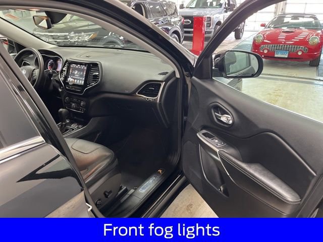 Used 2019 Jeep Cherokee Limited image 21