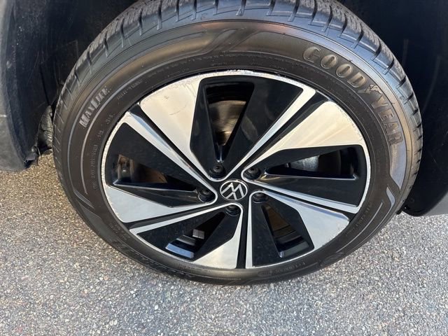 Used 2024 Volkswagen Taos SE AWD/4WD image 14