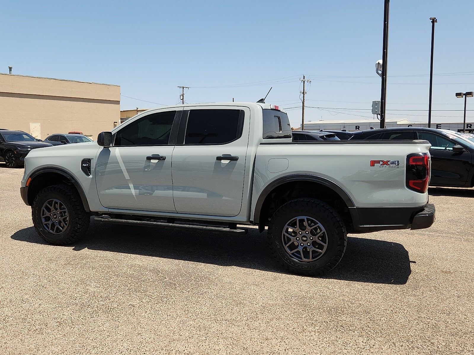Certified 2024 Ford Ranger XLT w/ FX4 Off-Road Package AWD/4WD image 4