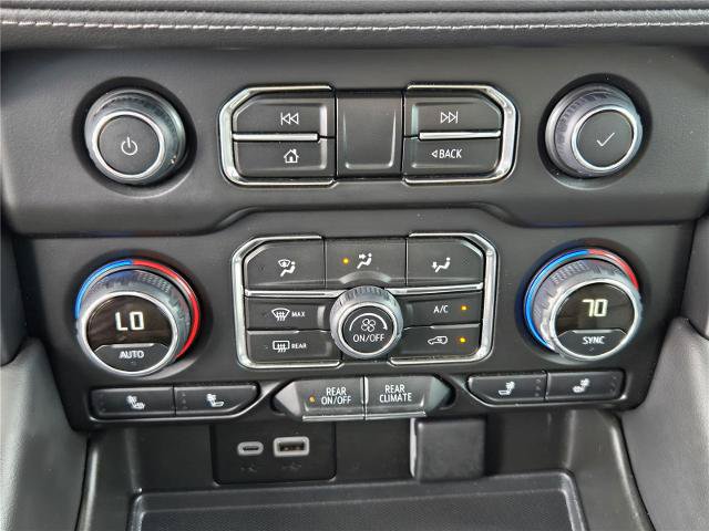 Used 2023 Chevrolet Tahoe Z71 w/ Luxury Package AWD/4WD image 23