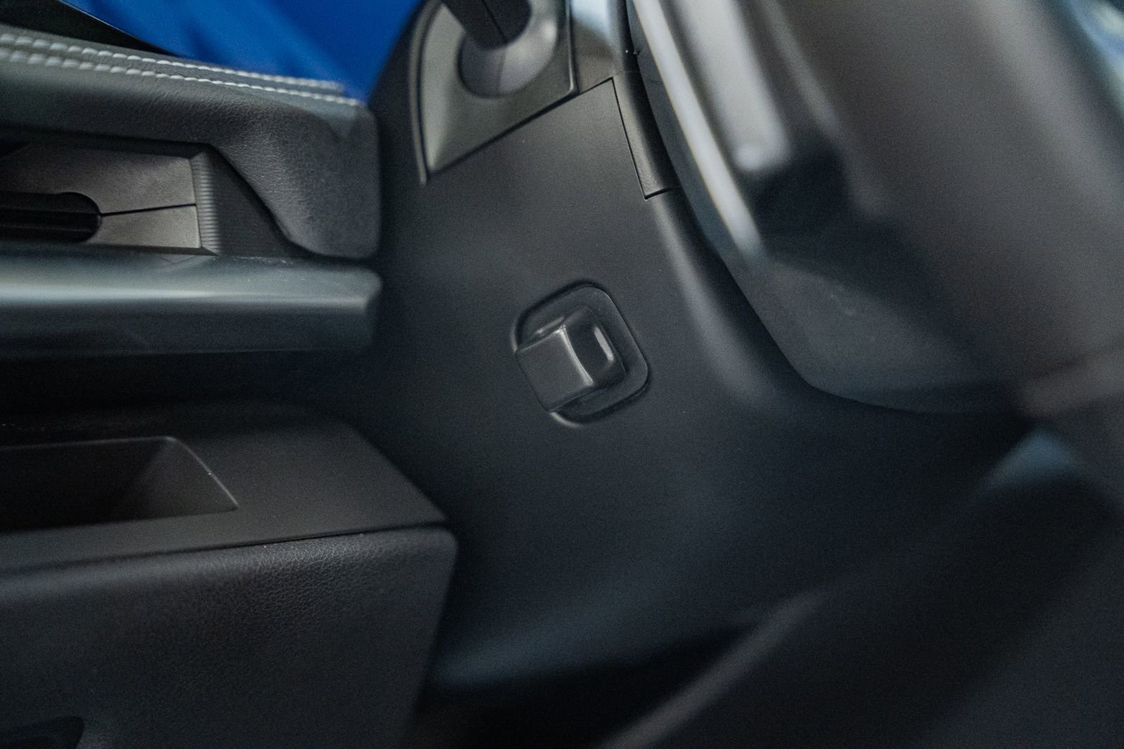 Used 2022 Chevrolet Corvette Stingray Coupe w/ 1LT image 44