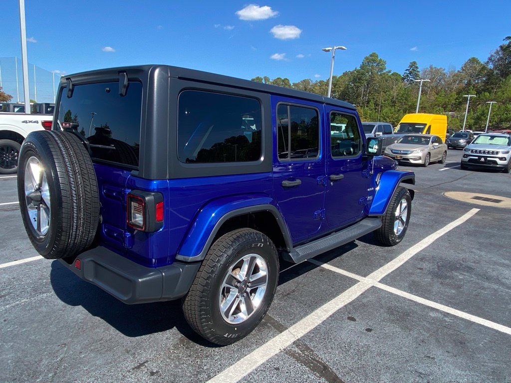 Used 2018 Jeep Wrangler Unlimited Sahara AWD/4WD image 7