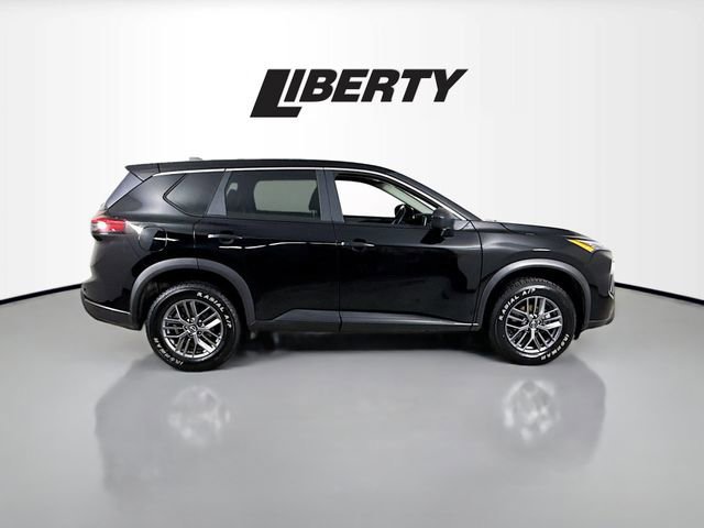 Used 2024 Nissan Rogue S image 6