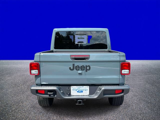 Used 2025 Jeep Gladiator Sport AWD/4WD image 4