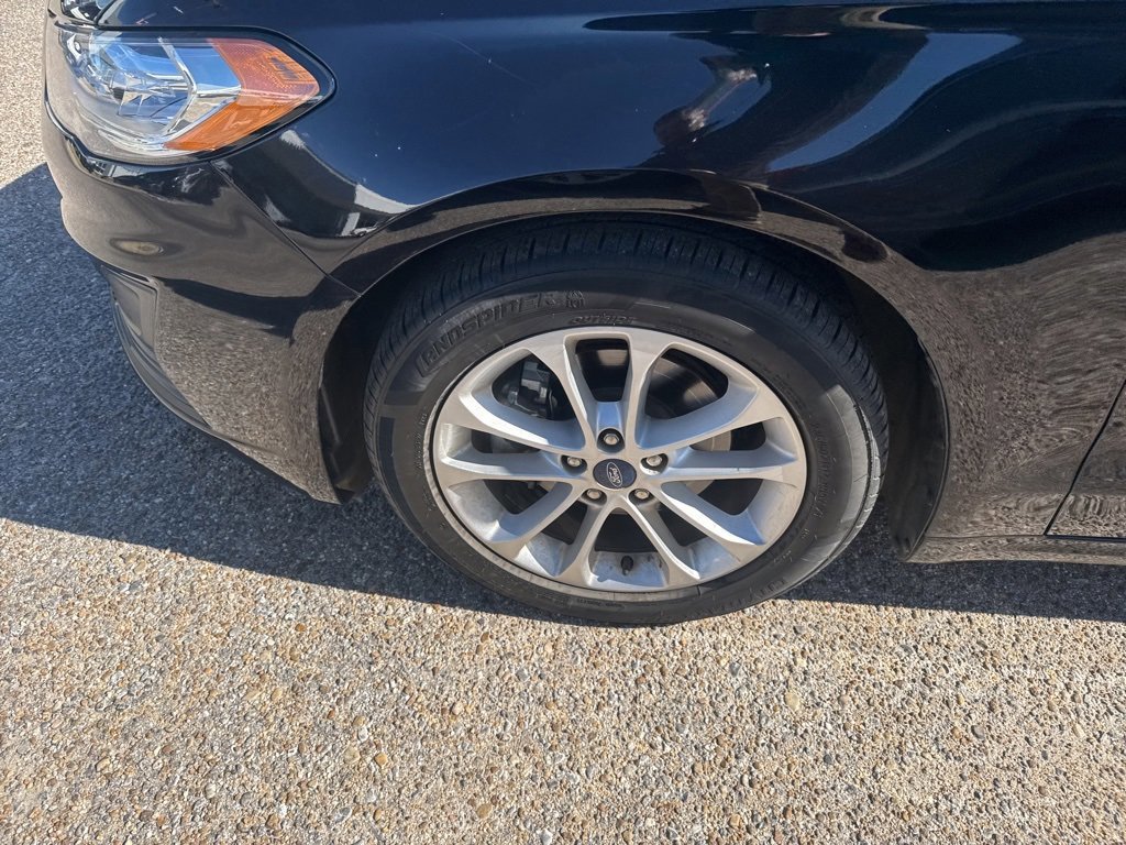 Certified 2020 Ford Fusion SE image 13