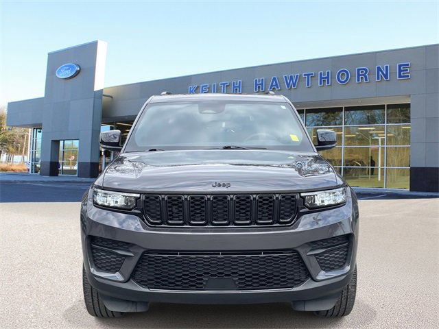 Used 2023 Jeep Grand Cherokee Altitude image 6