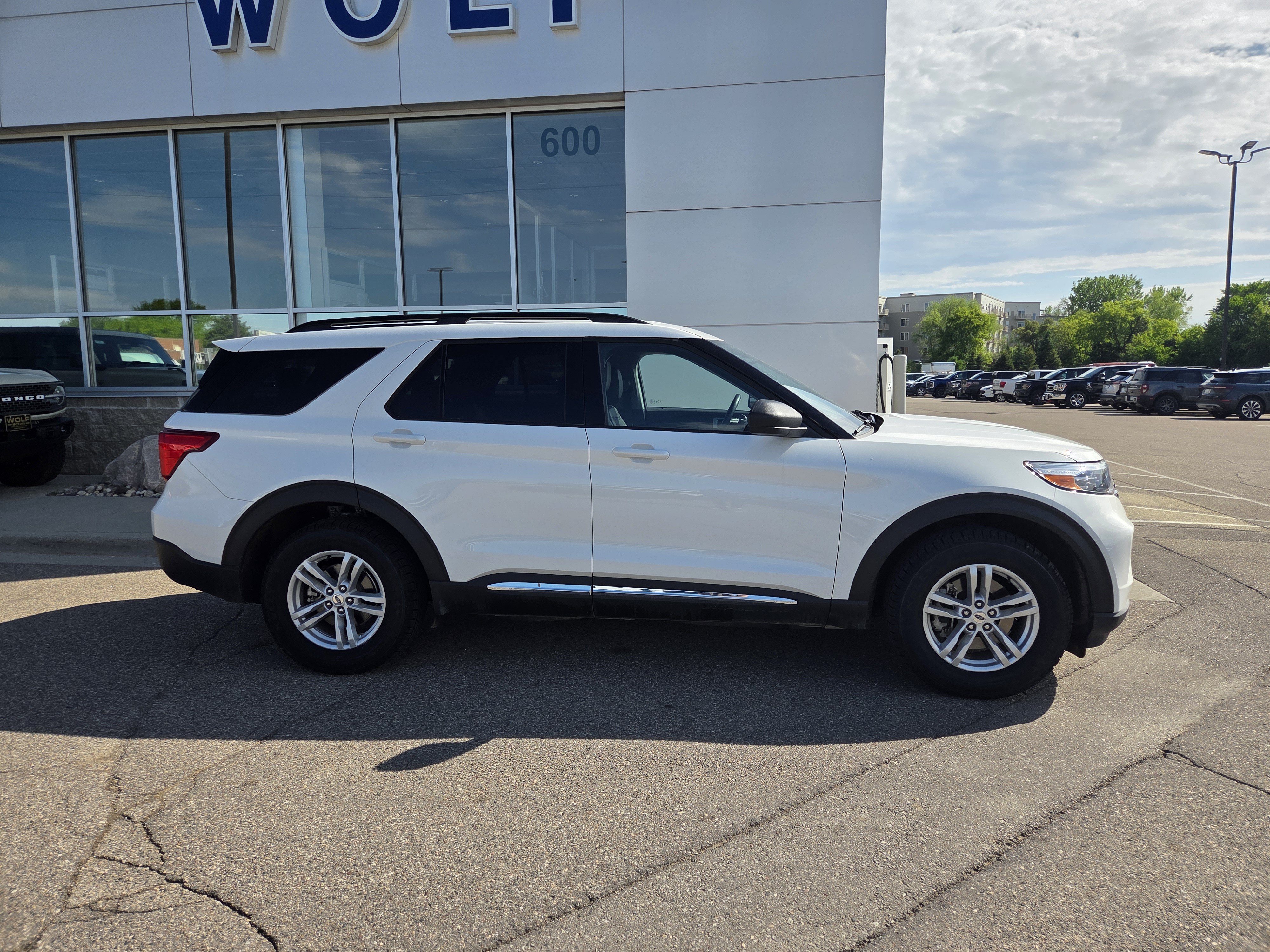 Certified 2023 Ford Explorer XLT w/ Equipment Group 202A AWD/4WD image 5