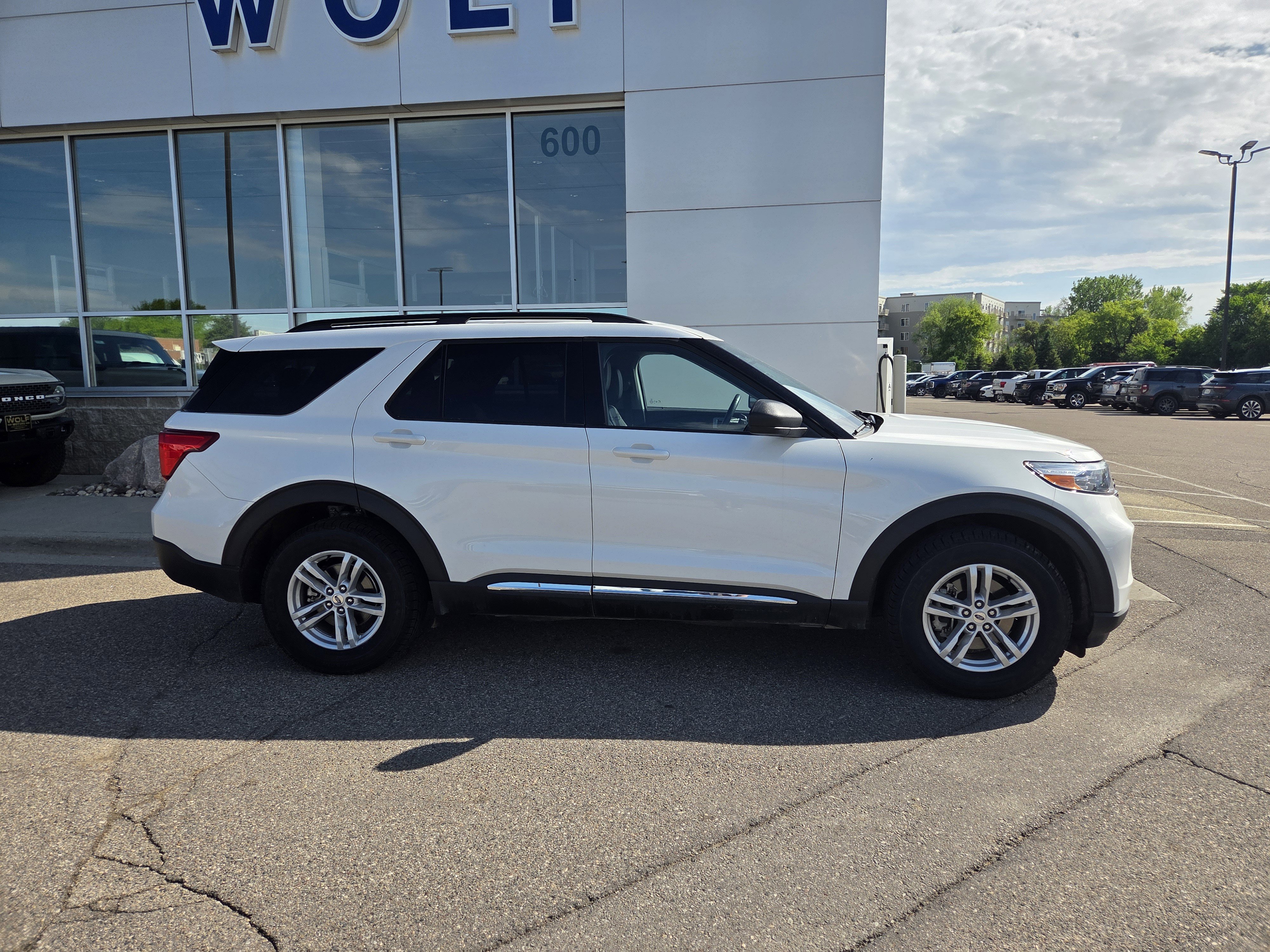Certified 2023 Ford Explorer XLT w/ Equipment Group 202A AWD/4WD image 5
