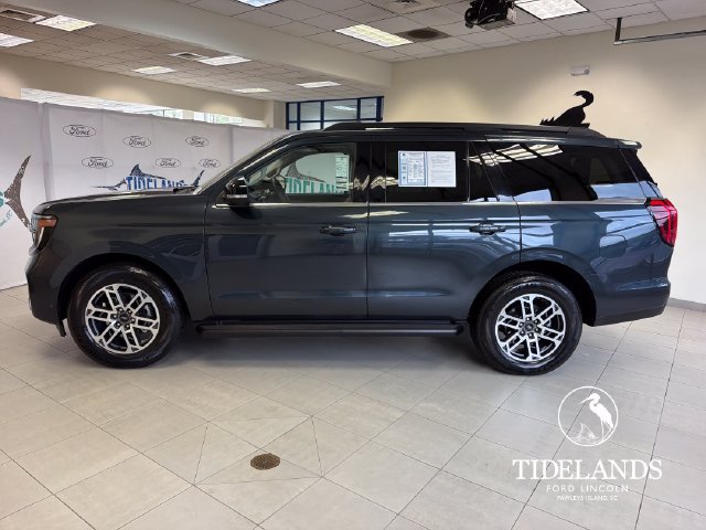 Certified 2025 Ford Expedition Active RWD image 5