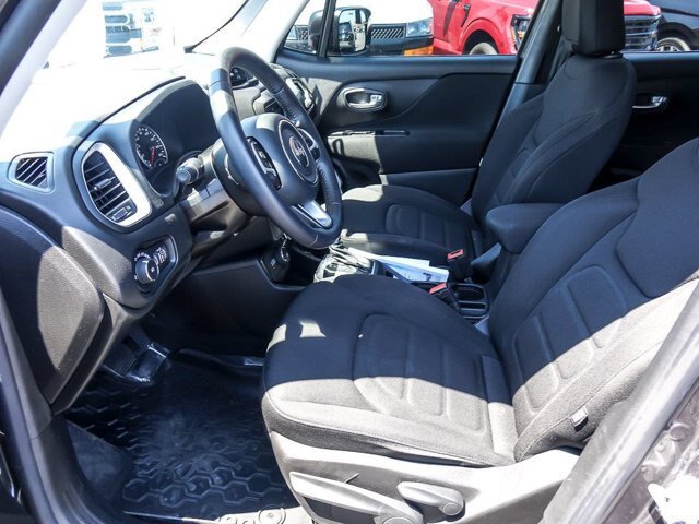 Used 2020 Jeep Renegade Latitude w/ Cold Weather Group AWD/4WD image 11