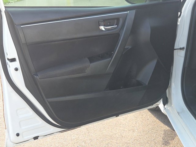 Used 2019 Toyota Corolla LE FWD image 17