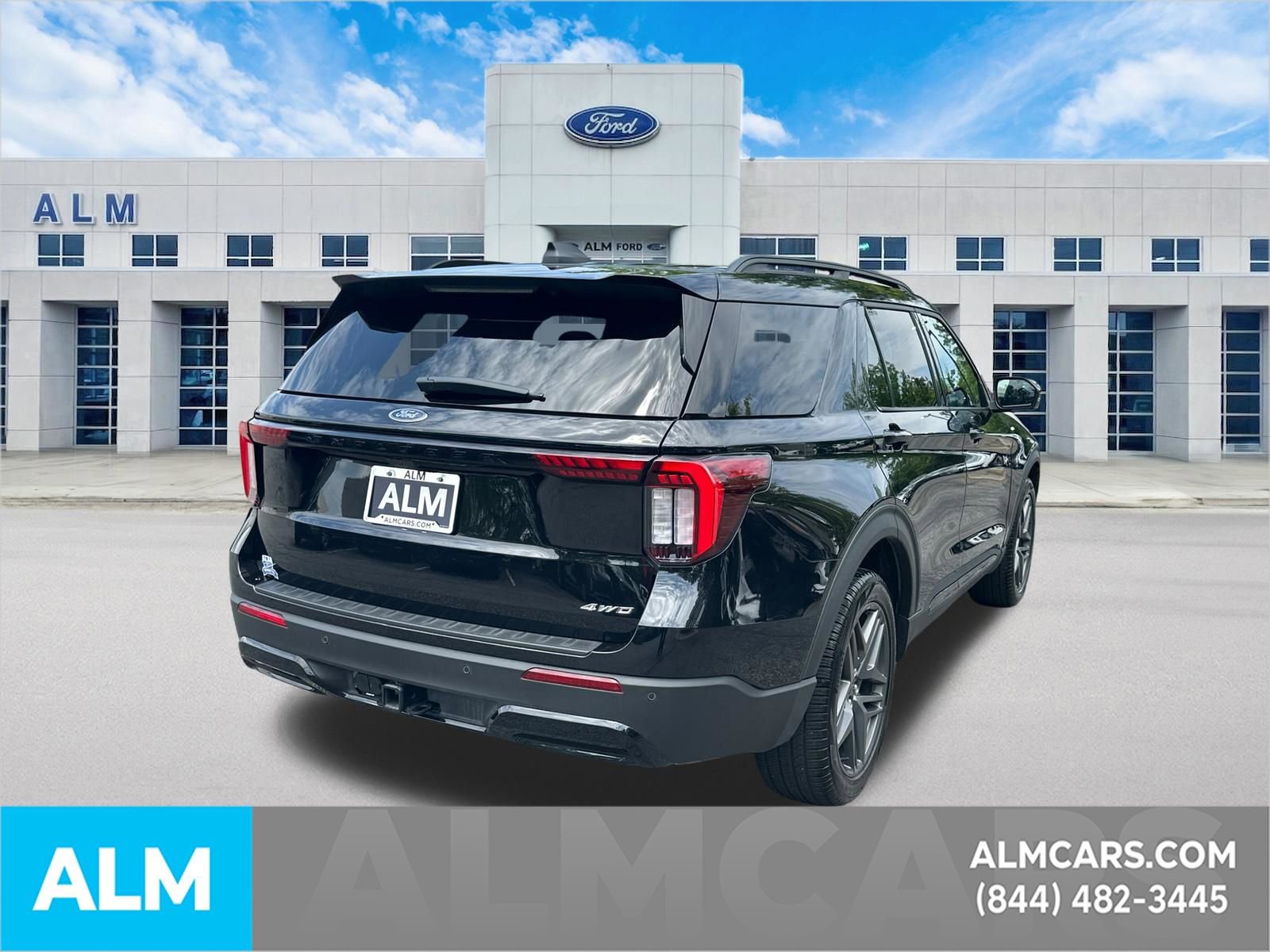 Certified 2026 Ford Explorer Platinum w/ LUX Leather Package AWD/4WD image 5