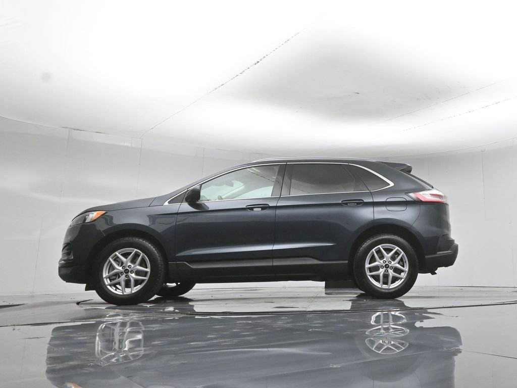 Certified 2024 Ford Edge SEL w/ Convenience Package AWD/4WD image 8