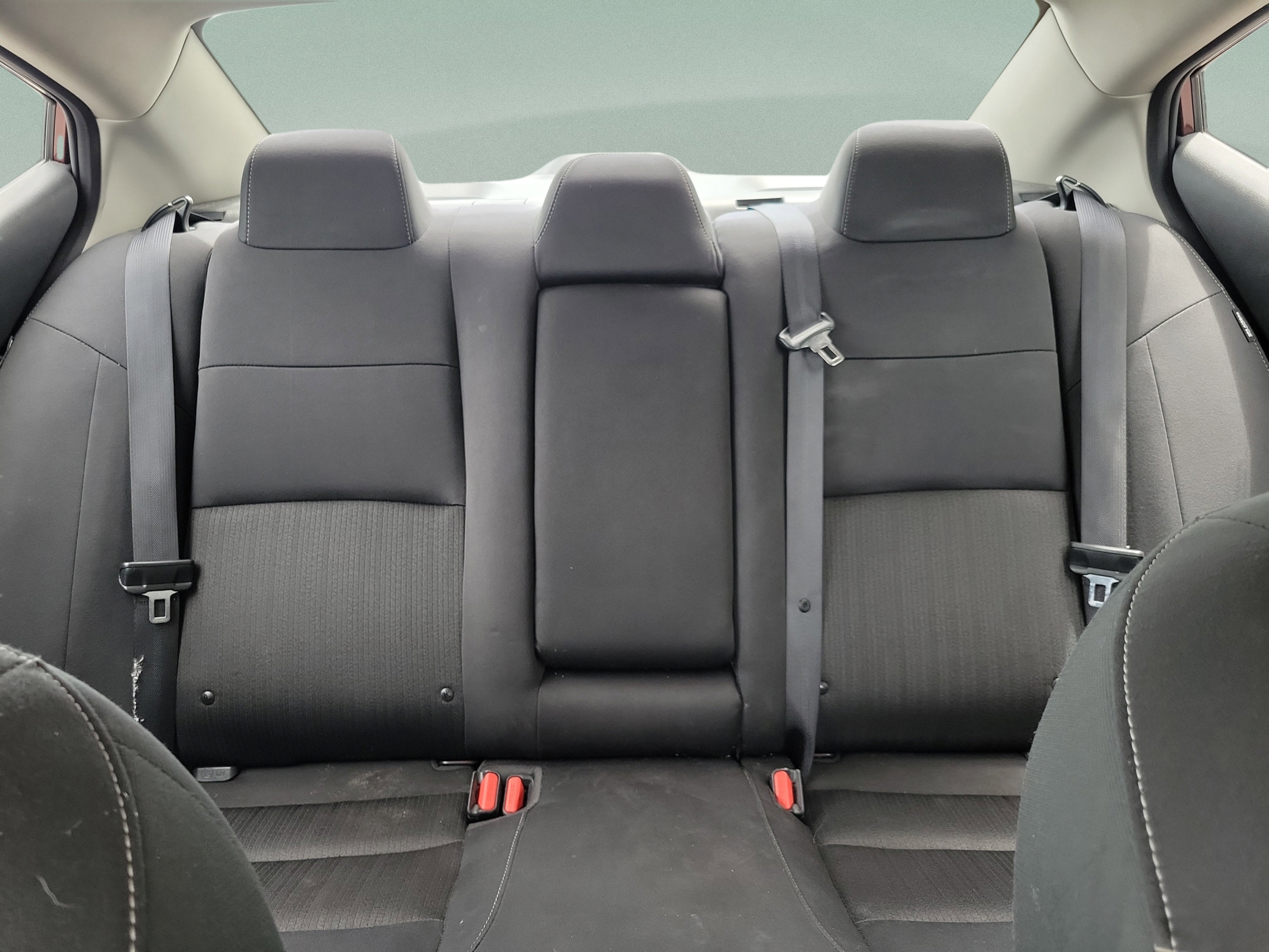 Used 2024 Nissan Altima 2.5 SV FWD image 9