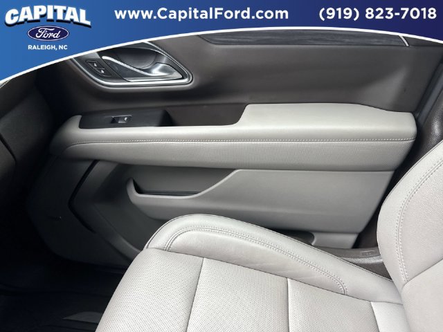 Used 2021 GMC Yukon SLT w/ SLT Premium Package AWD/4WD image 29