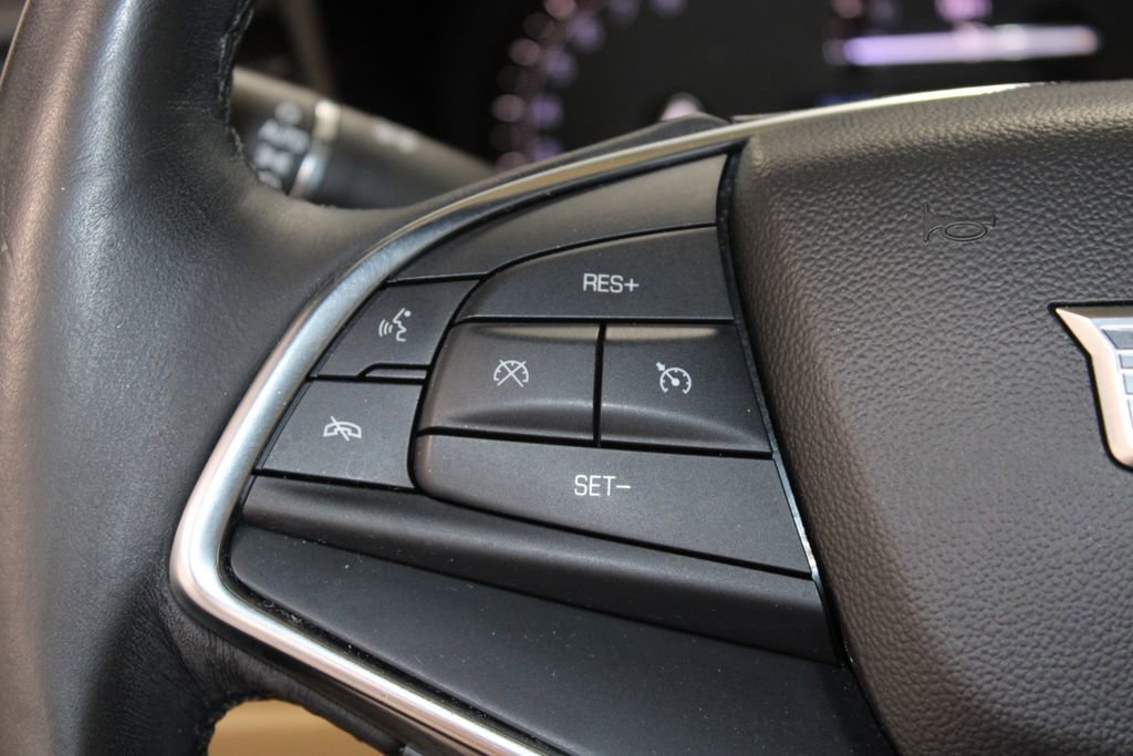 Used 2018 Cadillac XT5 Premium Luxury FWD image 36