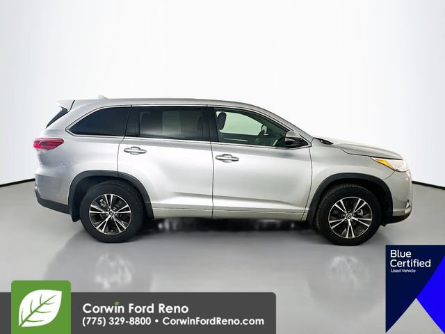 Used 2018 Toyota Highlander Plus w/ Preferred Accessory Package AWD/4WD image 10
