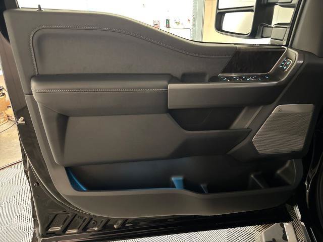 Certified 2026 Ford F350 Lariat w/ Black Appearance Package AWD/4WD image 17