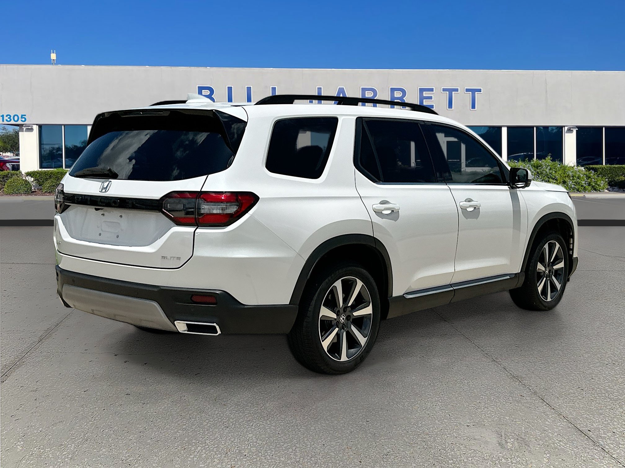 Used 2025 Honda Pilot Elite image 7