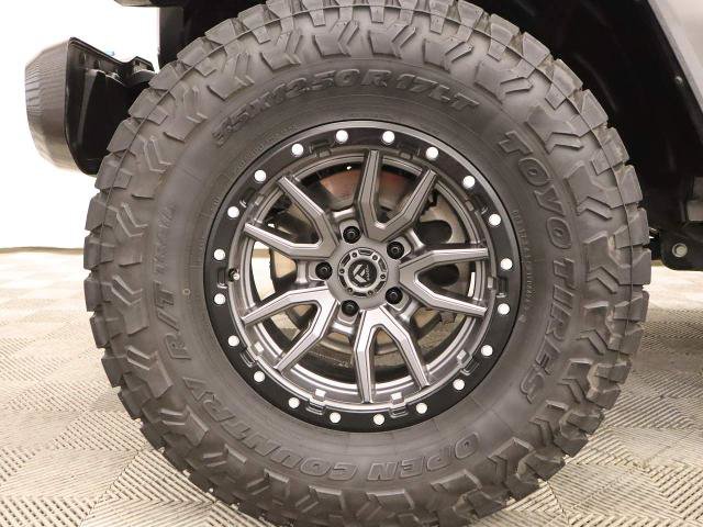 Used 2021 Jeep Wrangler Unlimited Sahara AWD/4WD image 27