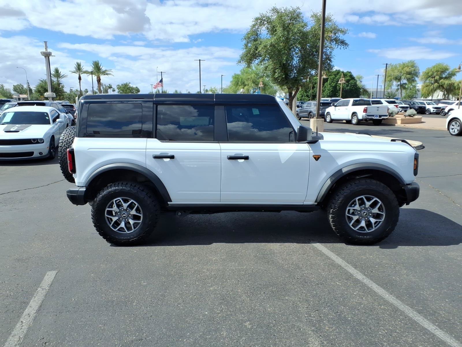 Certified 2025 Ford Bronco Badlands AWD/4WD image 7