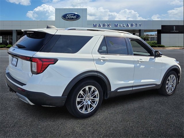 Certified 2025 Ford Explorer Platinum image 5