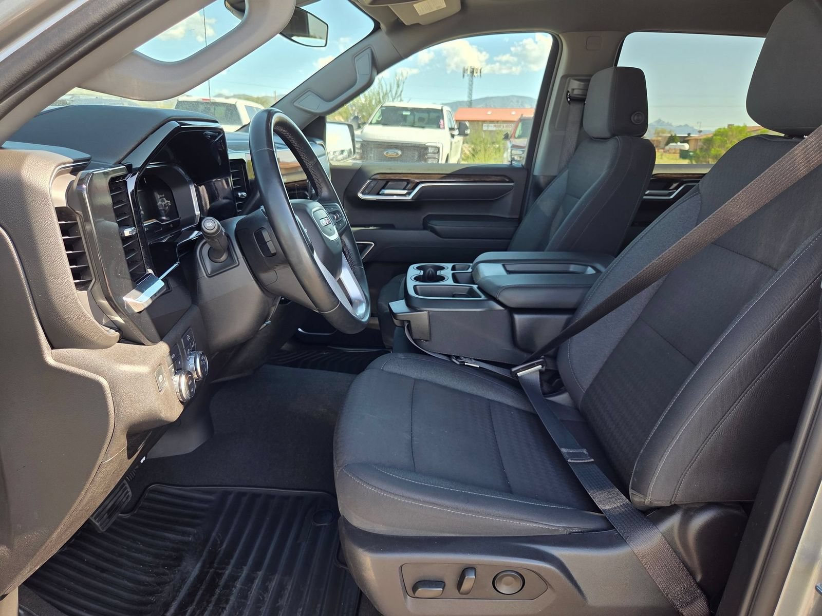 Used 2025 GMC Sierra 1500 Elevation AWD/4WD image 11