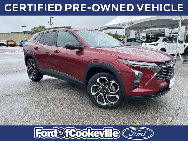 Used 2025 Chevrolet Trax RS w/ Driver Confidence Package FWD image 2