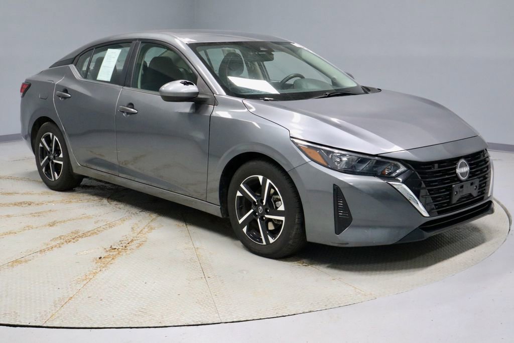 Used 2024 Nissan Sentra SV image 1