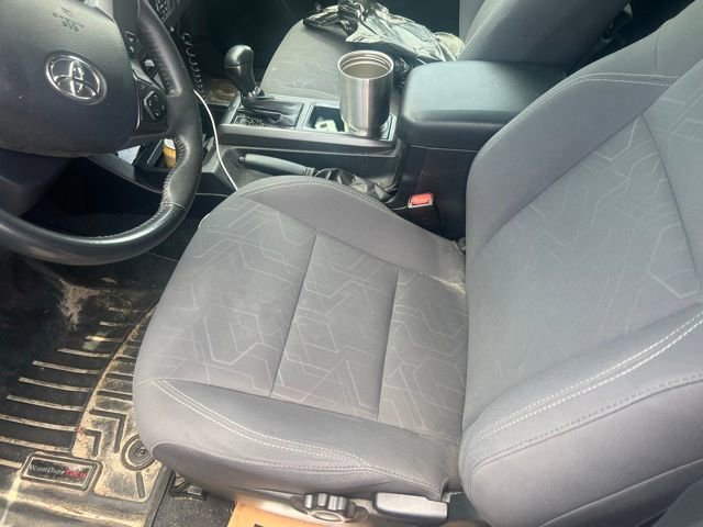 Used 2019 Toyota Tacoma TRD Sport AWD/4WD image 6