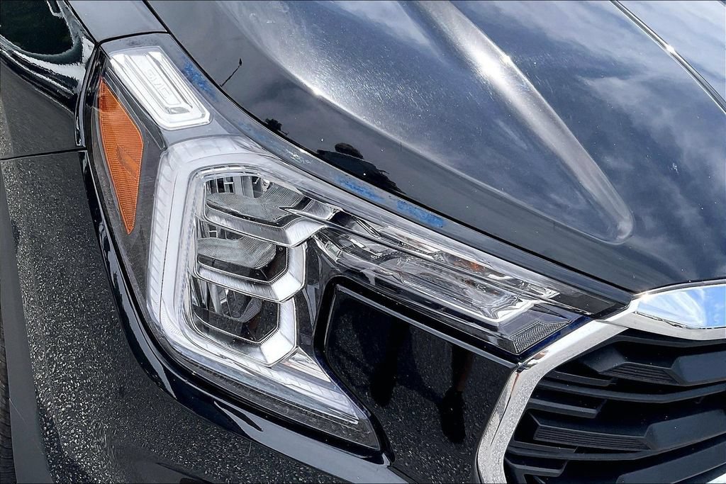 Used 2024 GMC Terrain SLE FWD image 29
