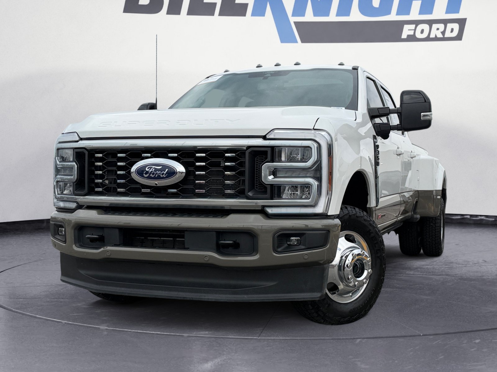 Certified 2026 Ford F350 King Ranch AWD/4WD image 1