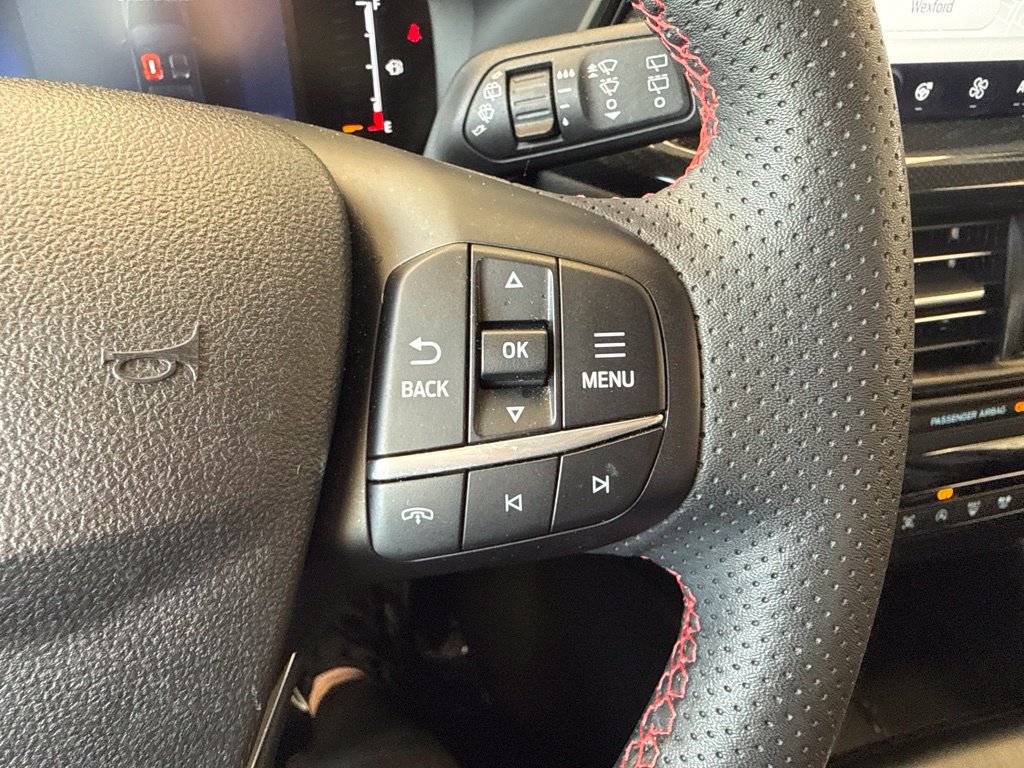 Certified 2023 Ford Escape ST-Line w/ Tech Pack #1 AWD/4WD image 18