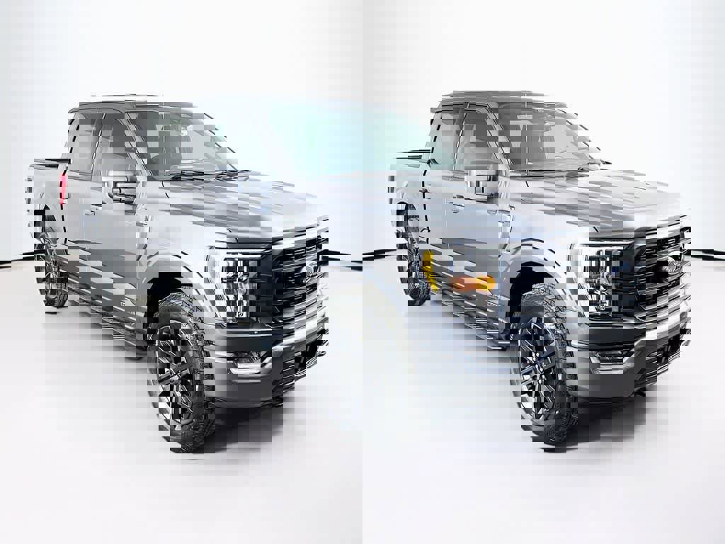 Certified 2022 Ford F150 XLT w/ Equipment Group 302A High image 24