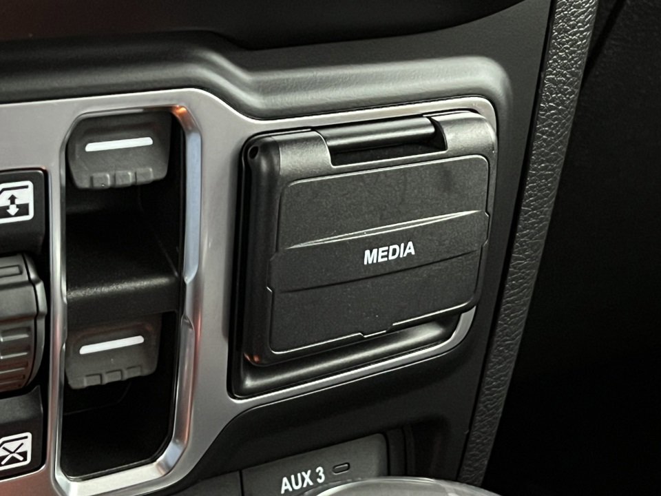 Used 2021 Jeep Wrangler Unlimited Sport image 26